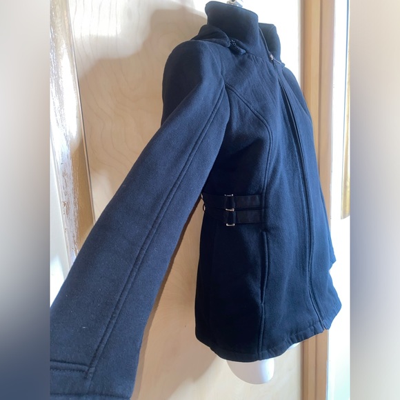 INTL d.e.t.a.i.l.s Fitted Jacket - Picture 12 of 14